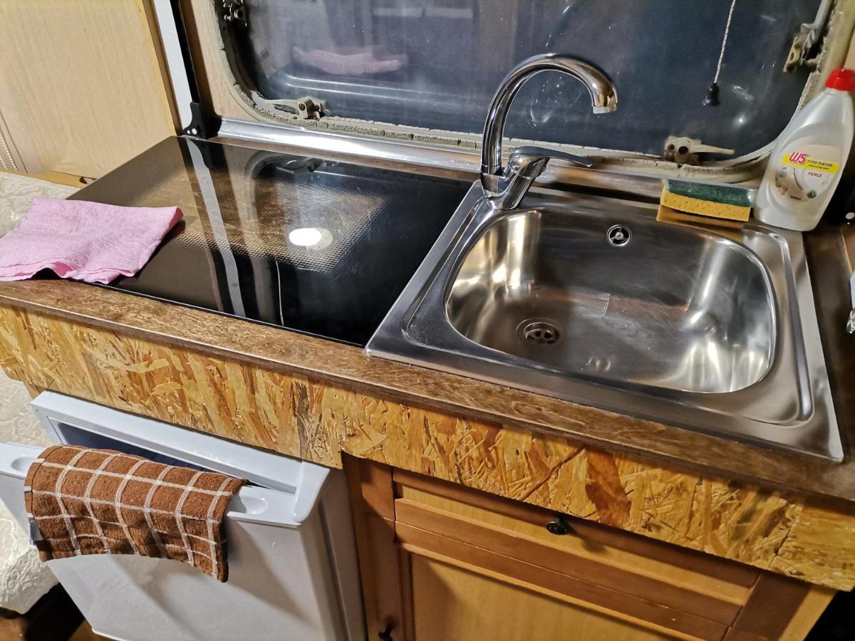 Green Garden Caravan Hotel Agrilia Bagian luar foto
